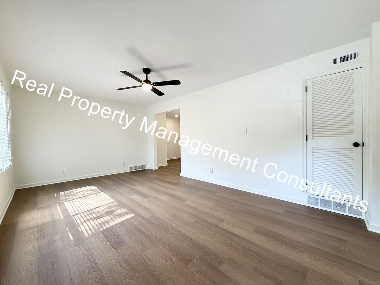 7335 Nall Ave - Photo 5 of 35
