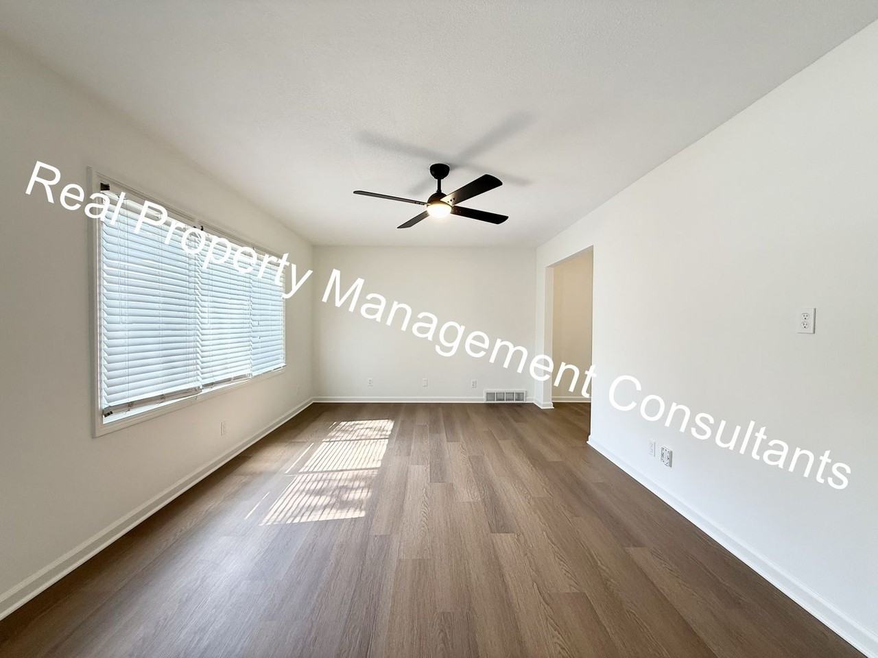7335 Nall Ave - Photo 6 of 35