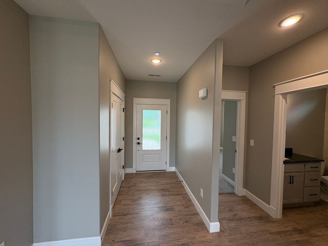 4916 Plumthicket Dr - Photo 5 of 22