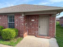 featured image of 415 Middle Rd #417