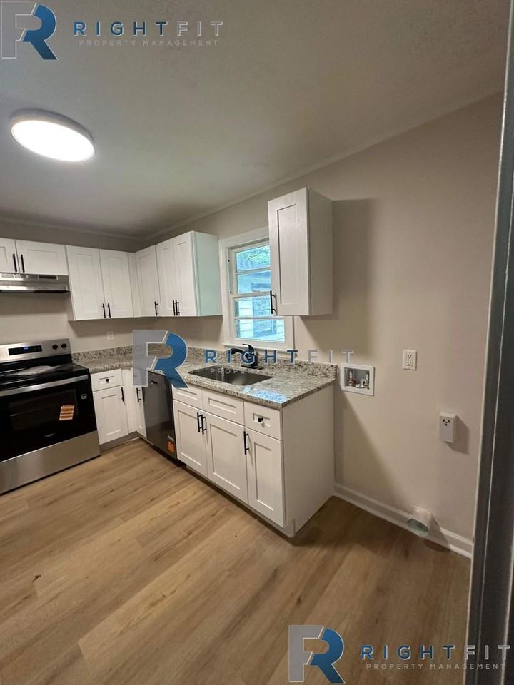 2224 Avalon Rd - Photo 3 of 8
