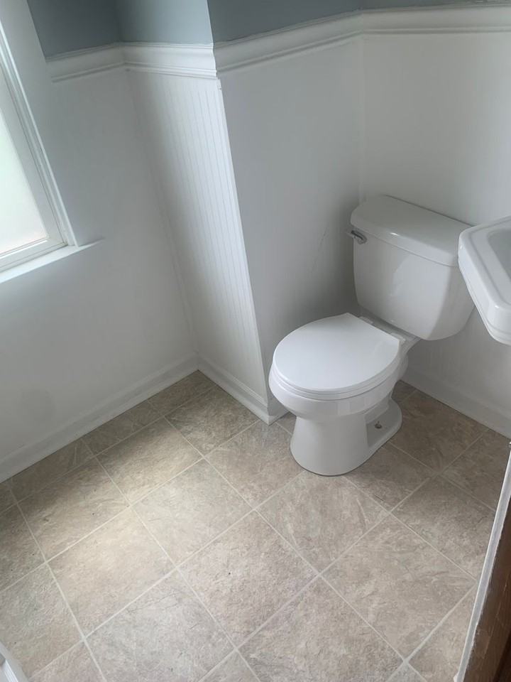 2440 Yale Blvd - Photo 6 of 7