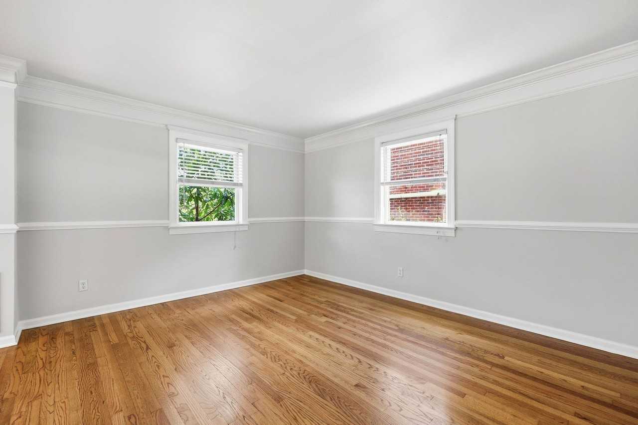 961 Saint Marys St - Photo 6 of 42
