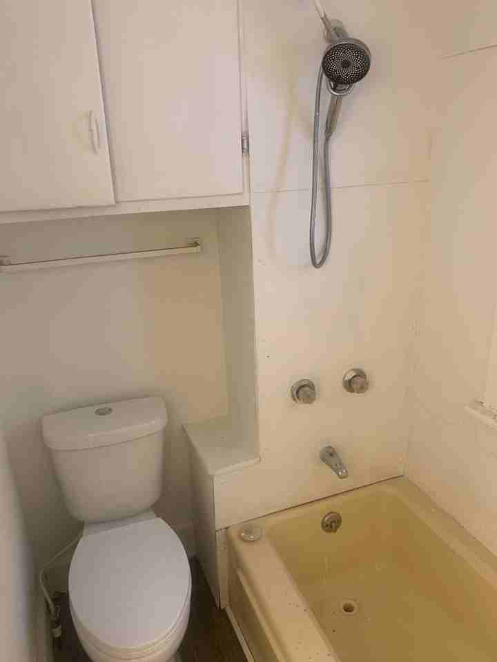 1010 N 12th St - Photo 7 of 8