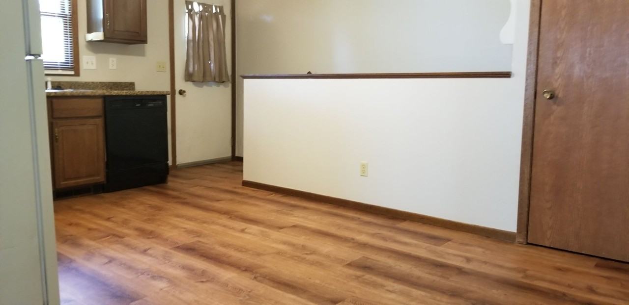 1529 Linda Dr - Photo 5 of 18
