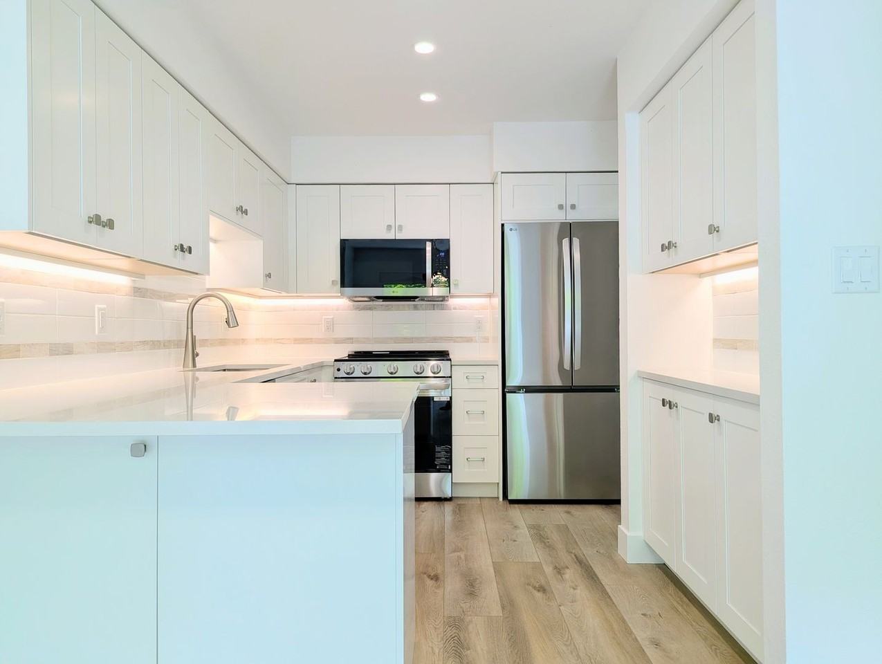 4240 Corriente Pl - Photo 5 of 17