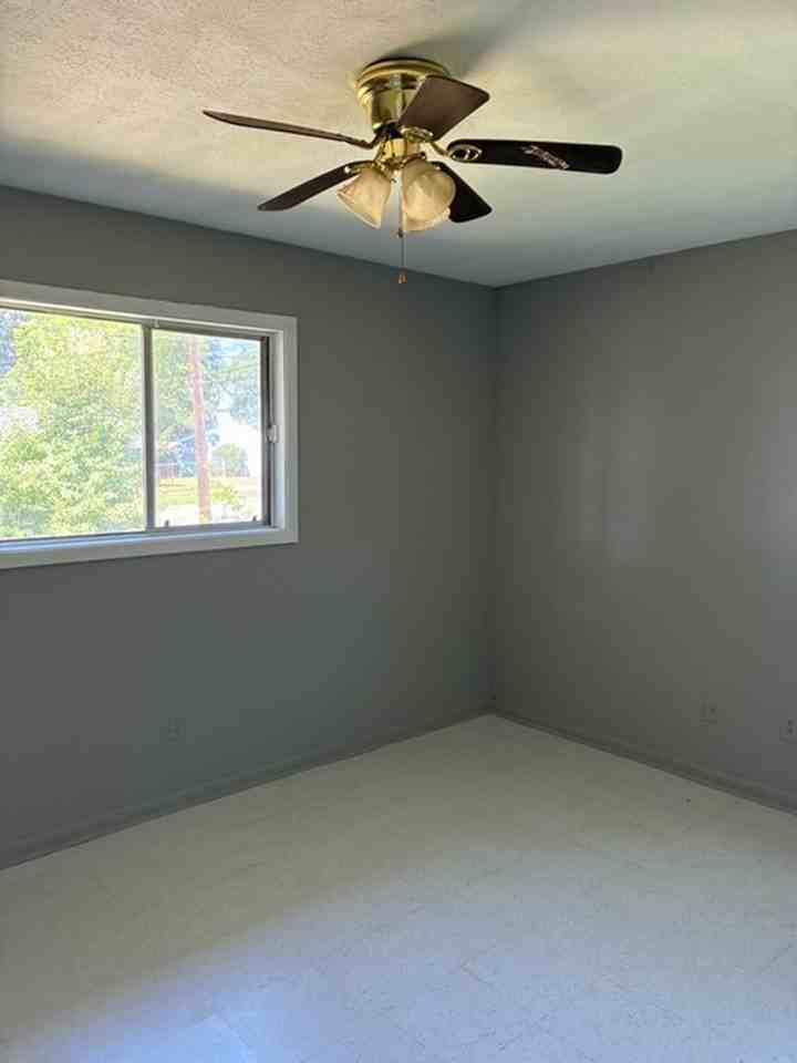 706 706 PALMETTO AVE A & B - Photo 3 of 6