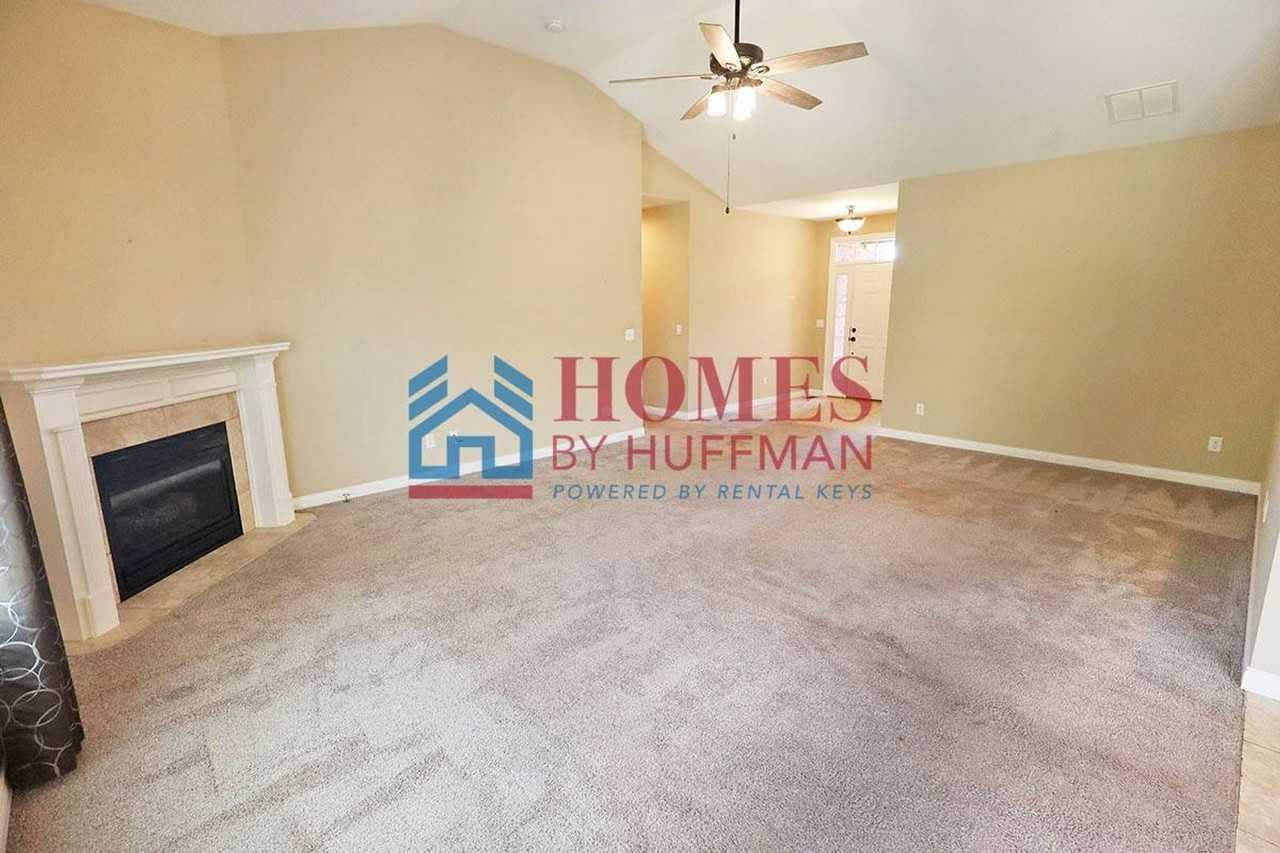 2966 Megan Dr - Photo 5 of 37