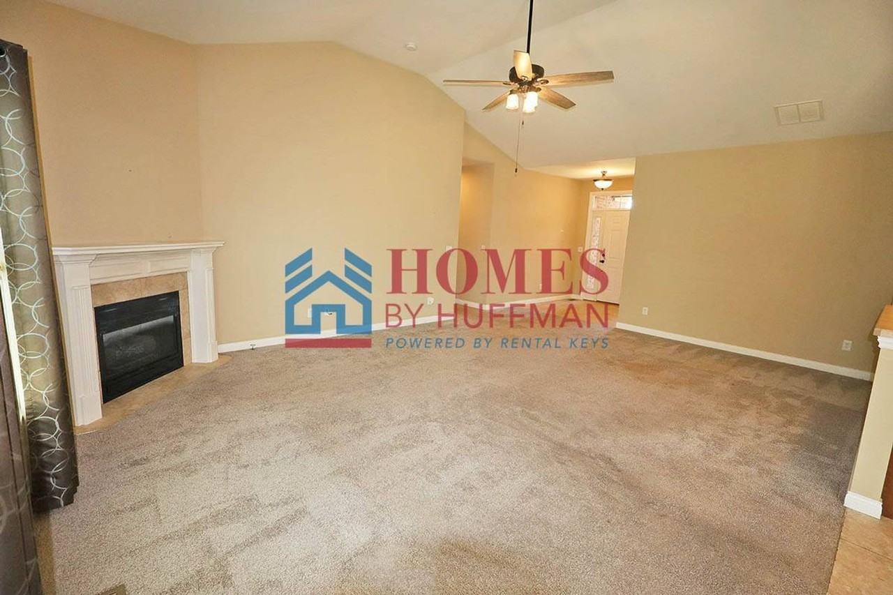 2966 Megan Dr - Photo 7 of 37