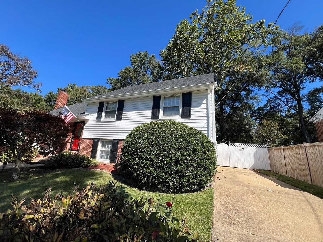8407 W Boulevard Dr - Photo 2 of 20