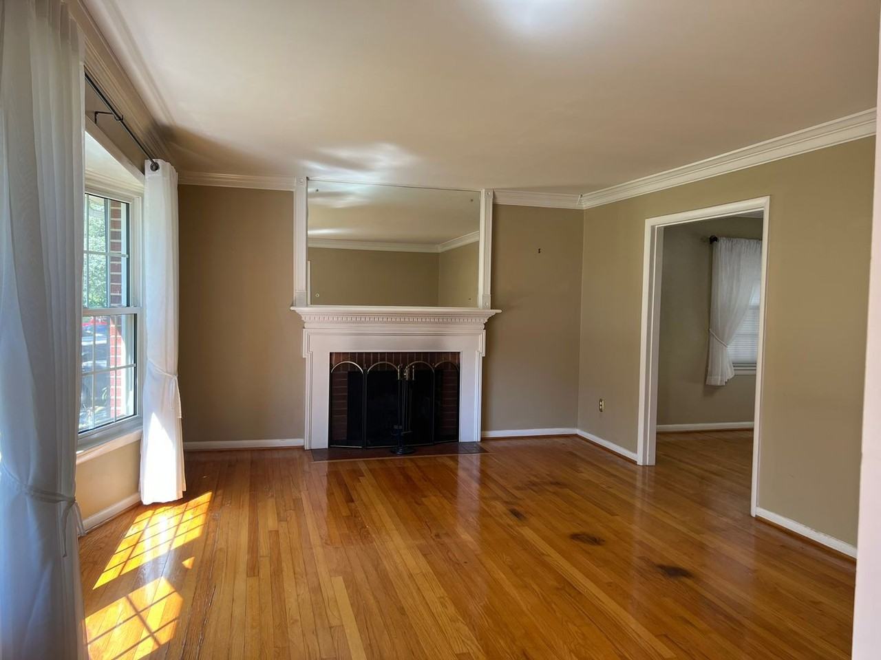 8407 W Boulevard Dr - Photo 5 of 20