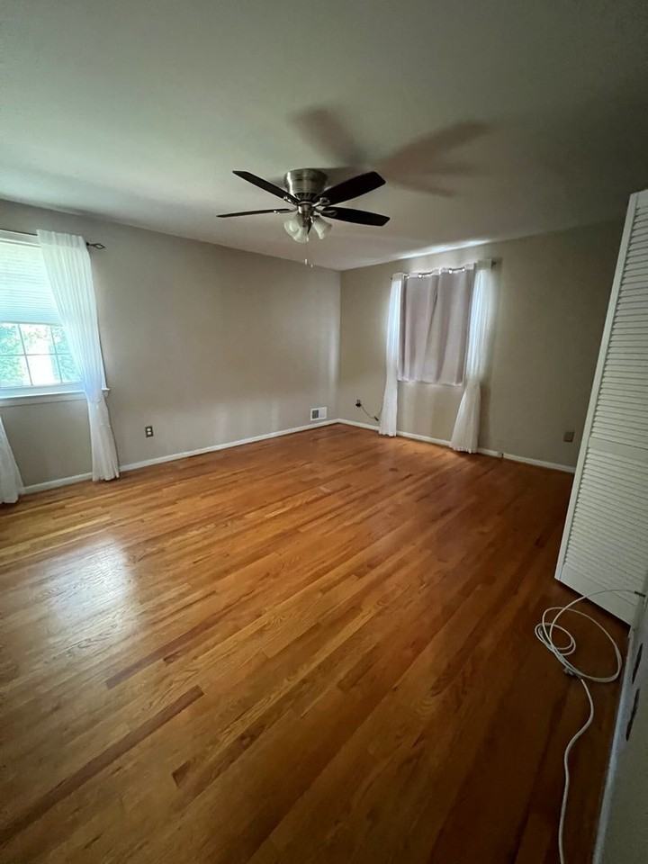 8407 W Boulevard Dr - Photo 6 of 20