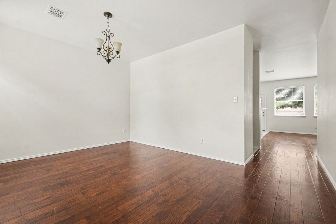 1578 Mahogany Dr - Photo 6 of 41