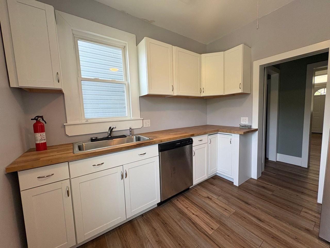 535 Marie Ave - Photo 7 of 27