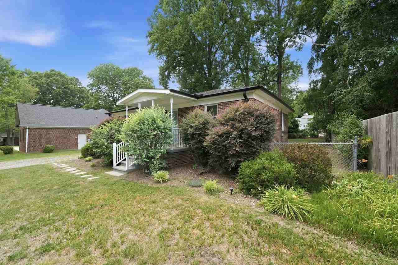 1515 Woodland Ave - Photo 4 of 31