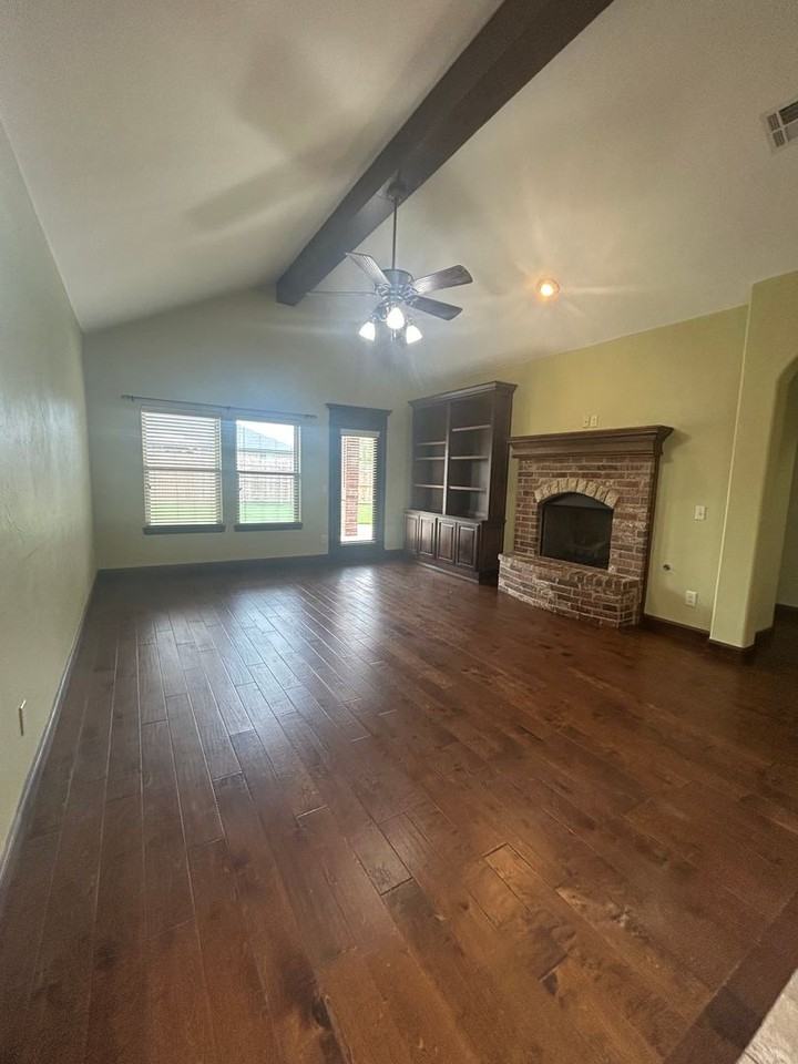 18224 Bridlington Dr - Photo 4 of 20