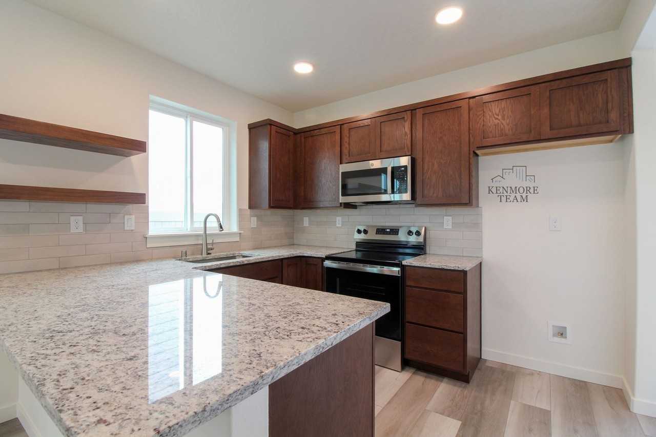 366 366 AEON DR - Photo 3 of 19
