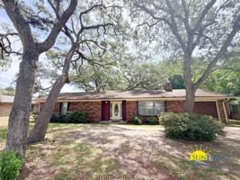 featured image of 713 Trowbridge Ave