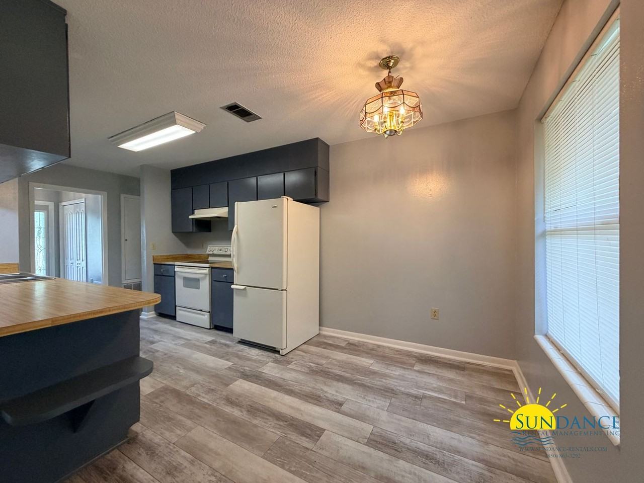 713 Trowbridge Ave - Photo 7 of 24