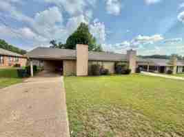 featured image of 1629 Susan Dr