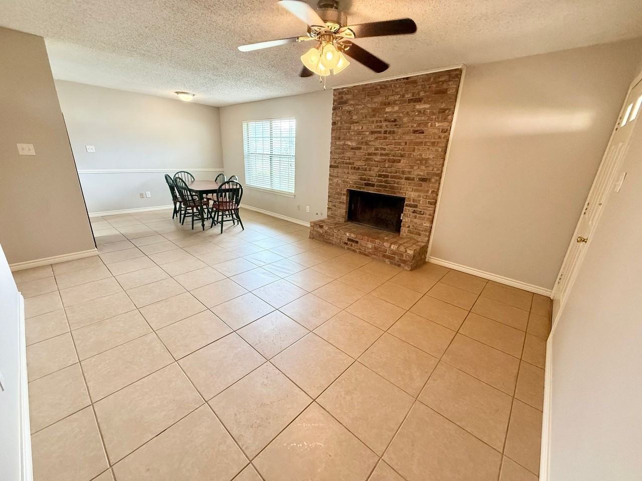 1629 Susan Dr - Photo 3 of 26