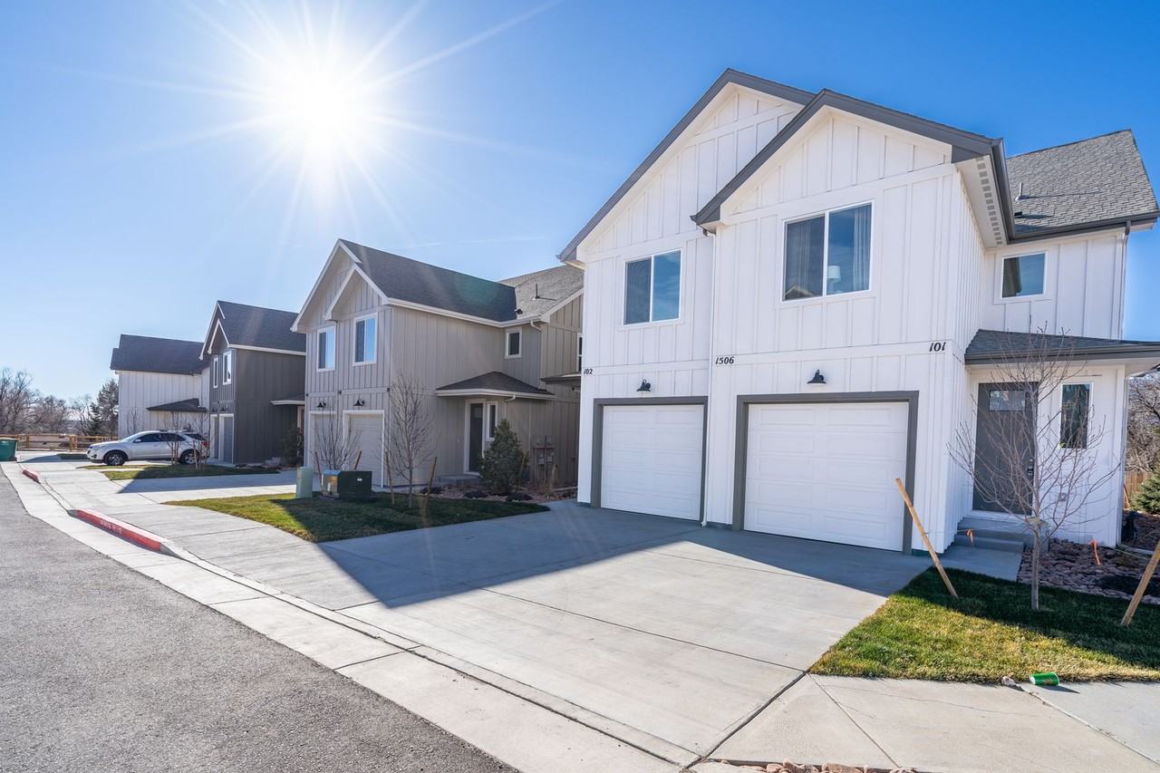 1518 Tyram Grv Lot 3 #101 - Photo 2 of 26