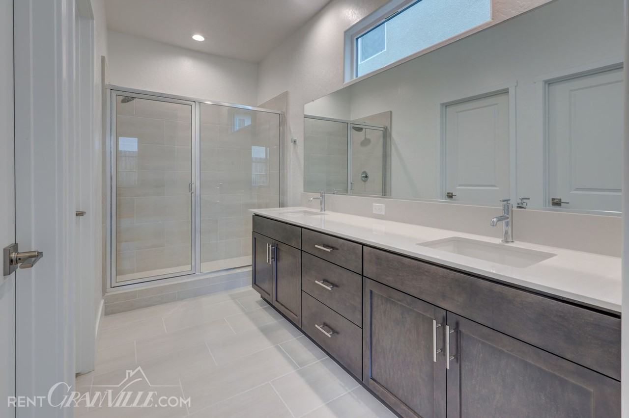 2834 Corteza Dr - Photo 5 of 8