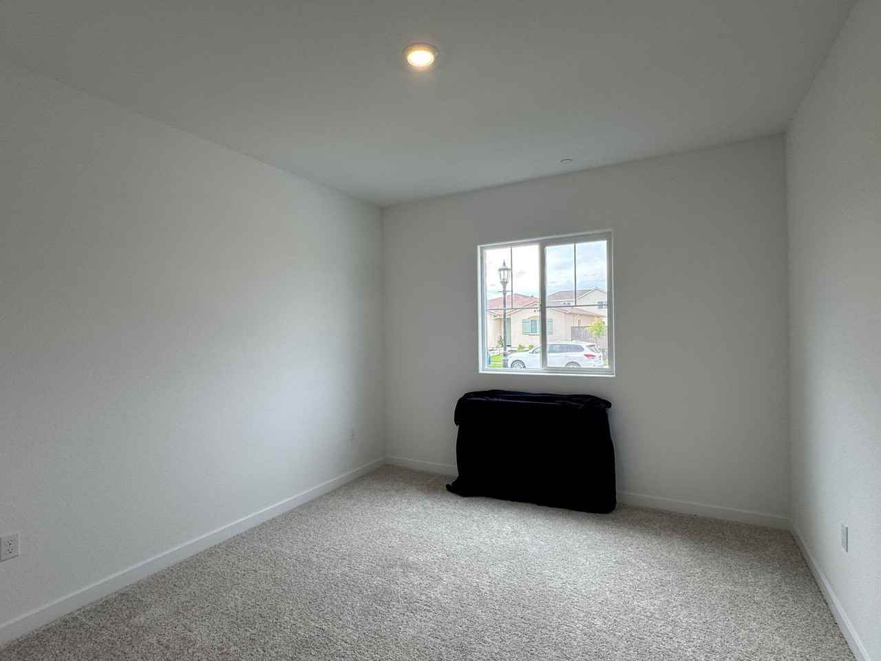 10962 Admiral Cove Way - Photo 4 of 30