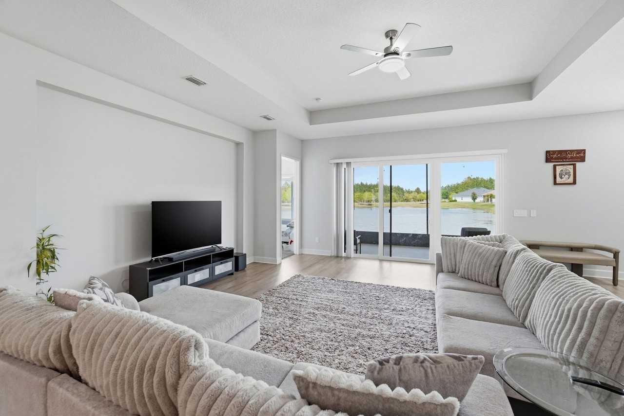 49 Dawson Creek Way - Photo 7 of 34