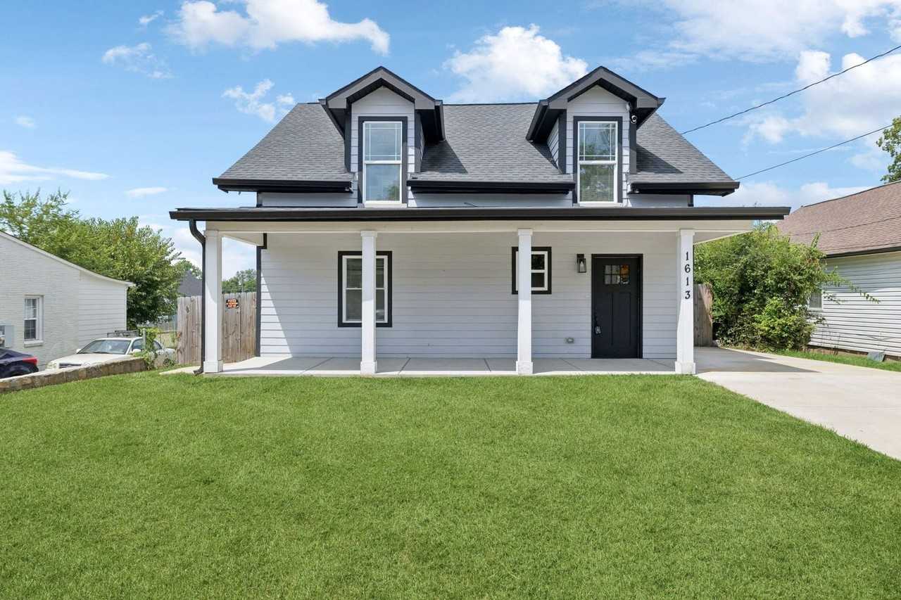 1613 23rd Ave N - Photo 5 of 50