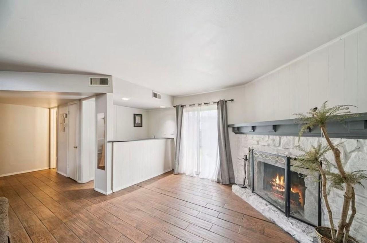 4614 E 68th St - Photo 2 of 28
