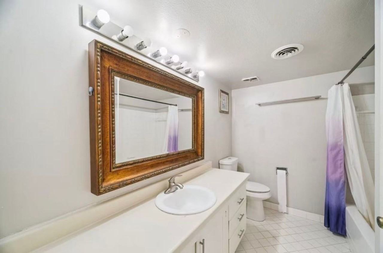 4614 E 68th St - Photo 4 of 28