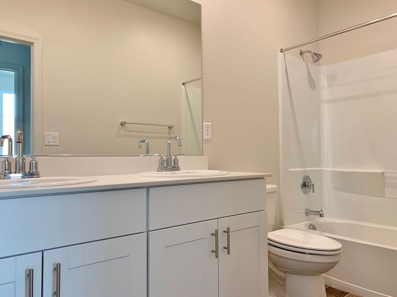 2070 Wildflower Dr - Photo 7 of 22