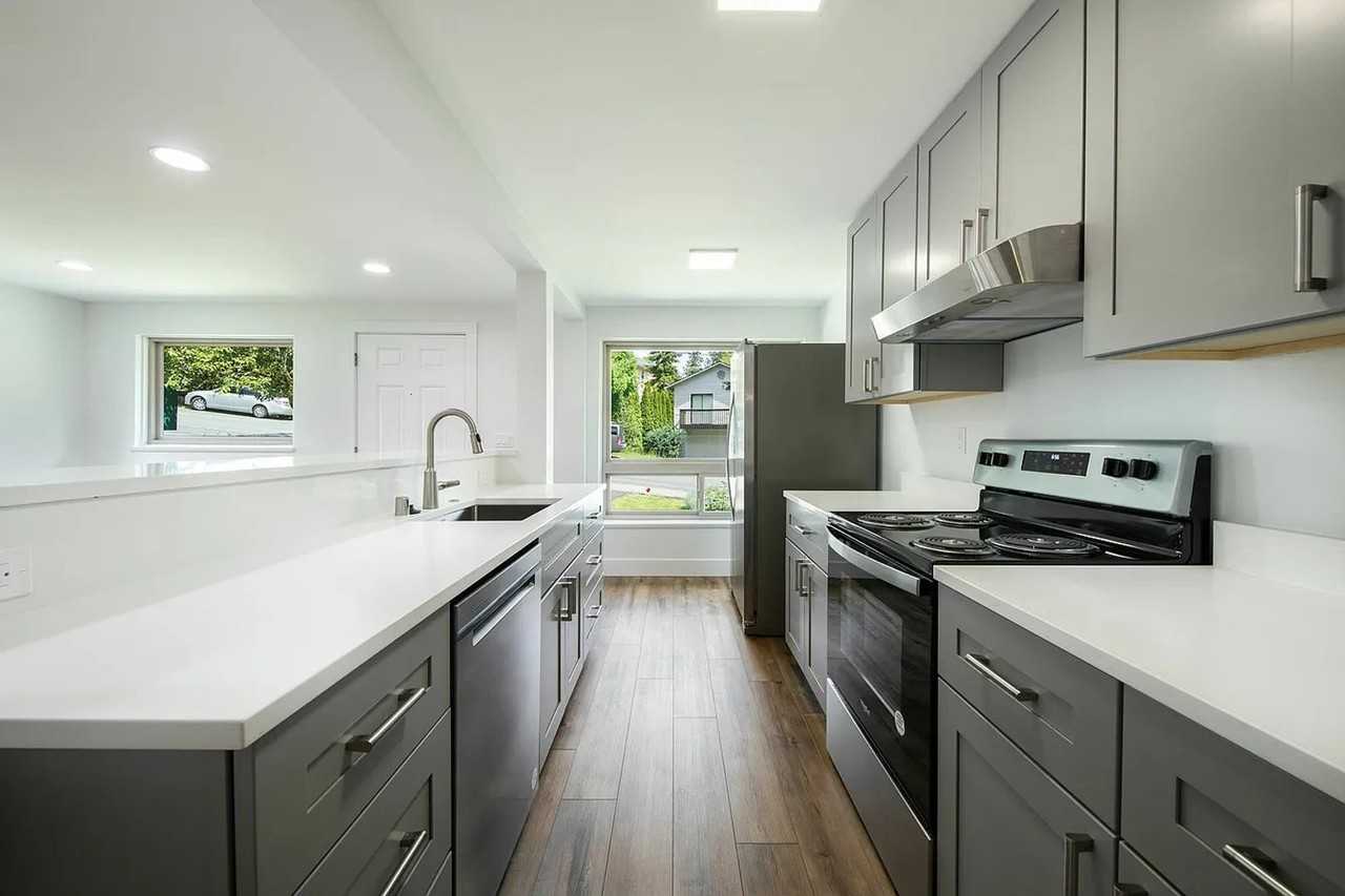2527 Ne 110th St #A - Photo 7 of 25