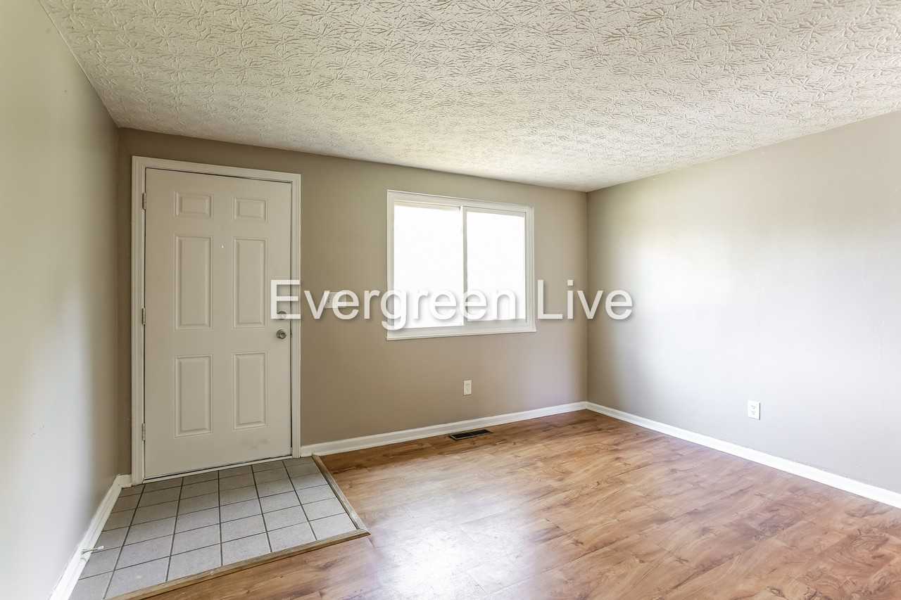 3420 Bruceton Ave - Photo 4 of 15