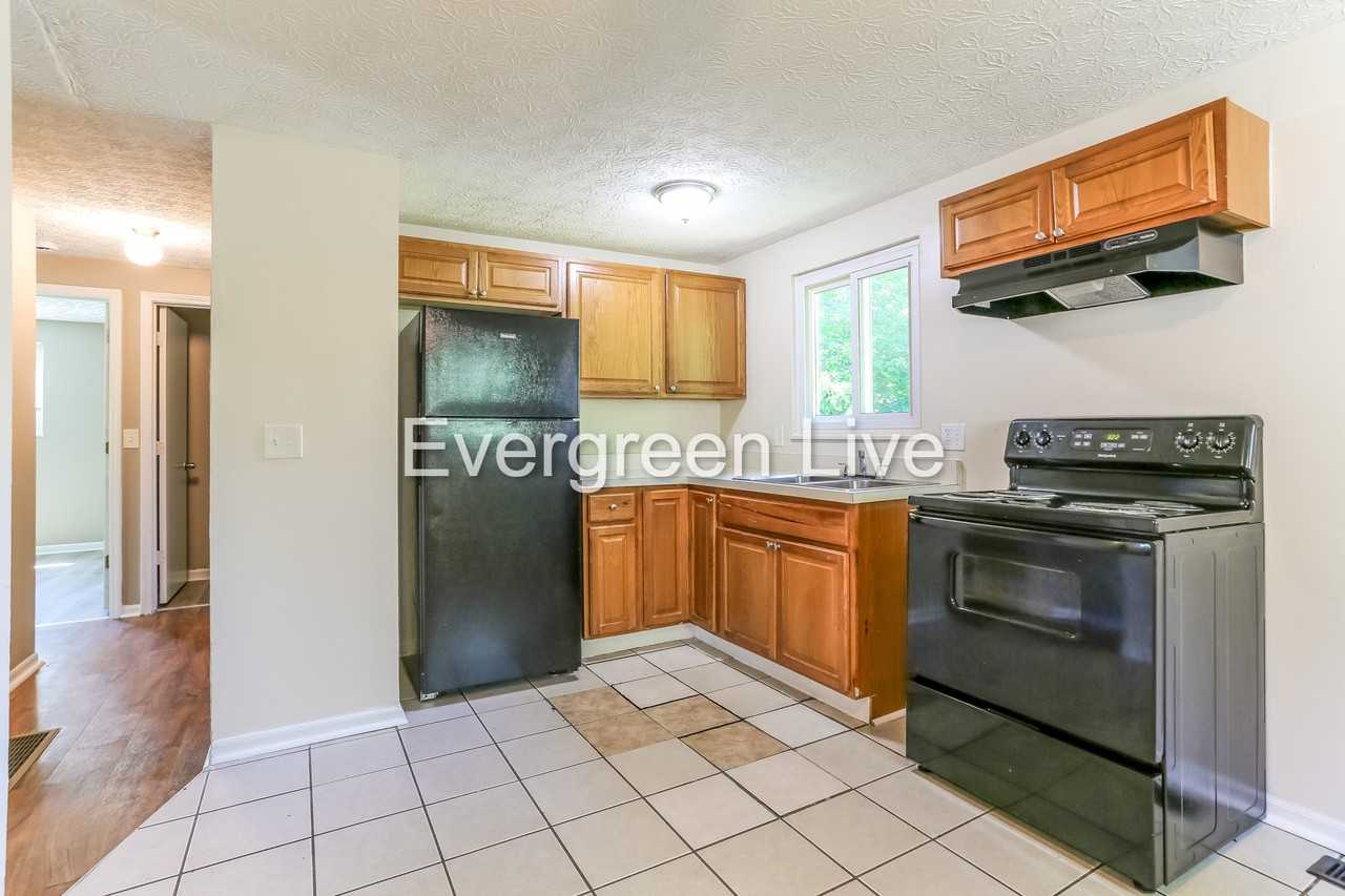 3420 Bruceton Ave - Photo 6 of 15