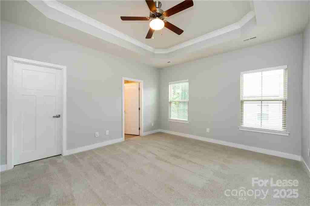 1736 Town Oak Ln - Photo 4 of 6