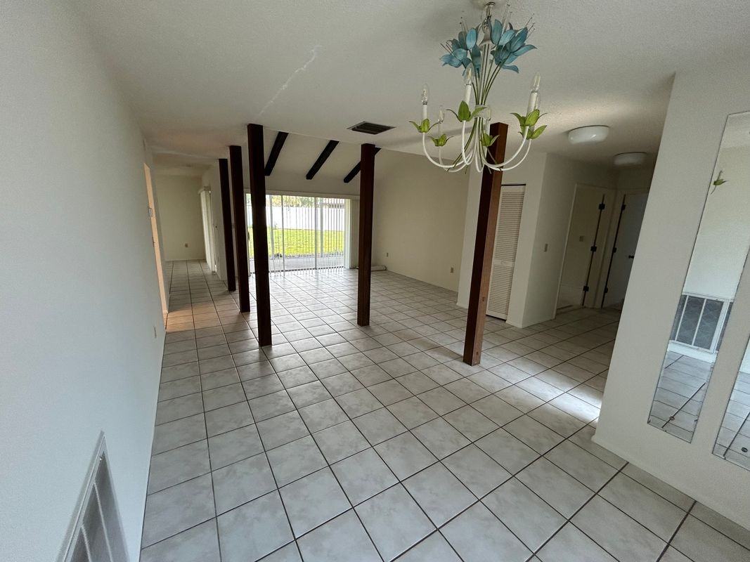 1429 Dogwood Dr - Photo 7 of 17