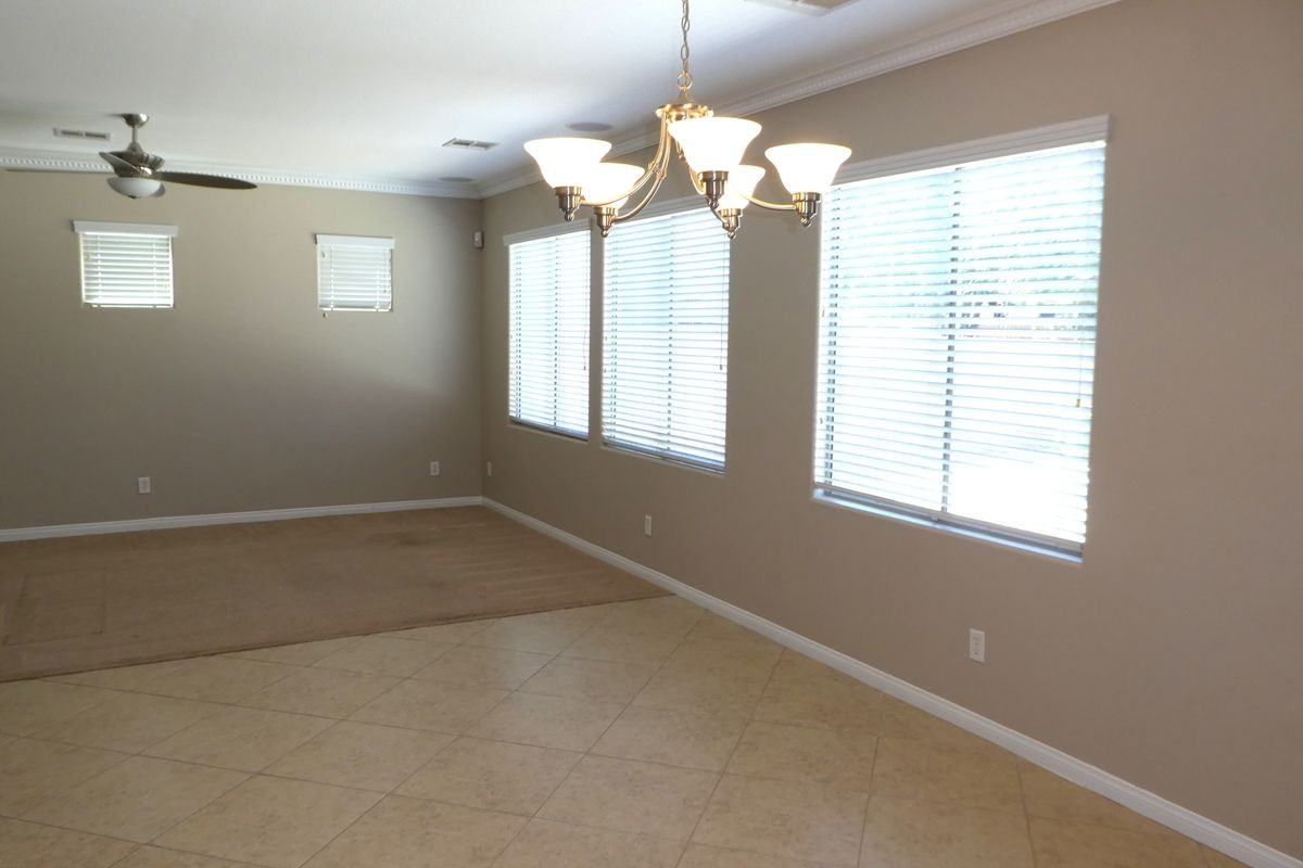 4054 Lower Saxon Ave - Photo 7 of 7