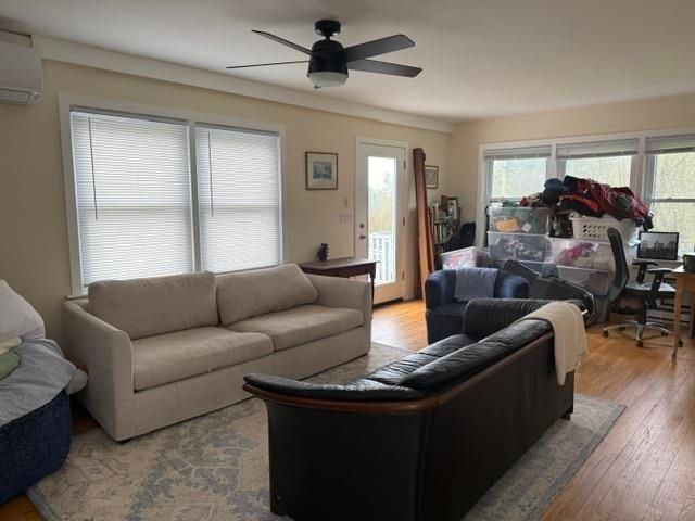 426 Landgrove Rd - Photo 7 of 18