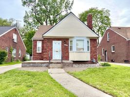 featured image of 18235 Tracey St