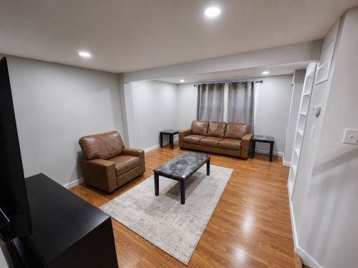 249 Canfield Ter - Photo 3 of 5