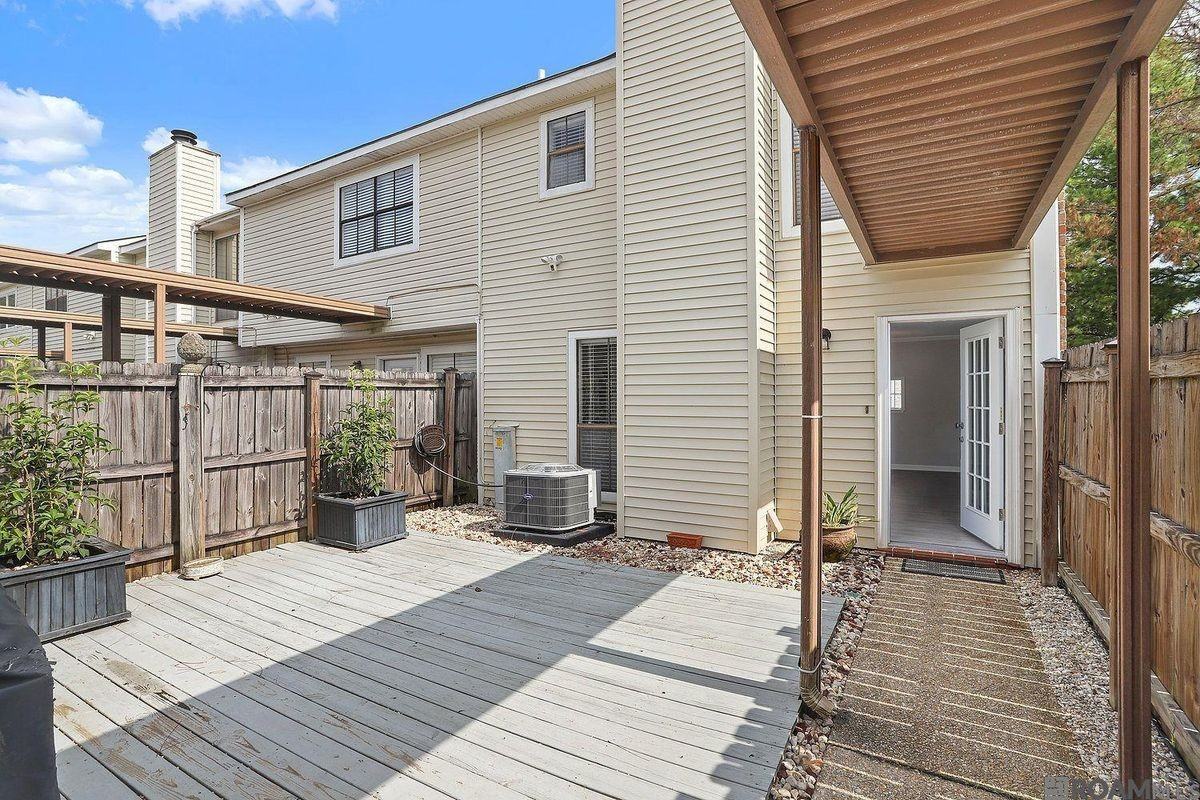9849 Siegen Ln - Photo 2 of 11