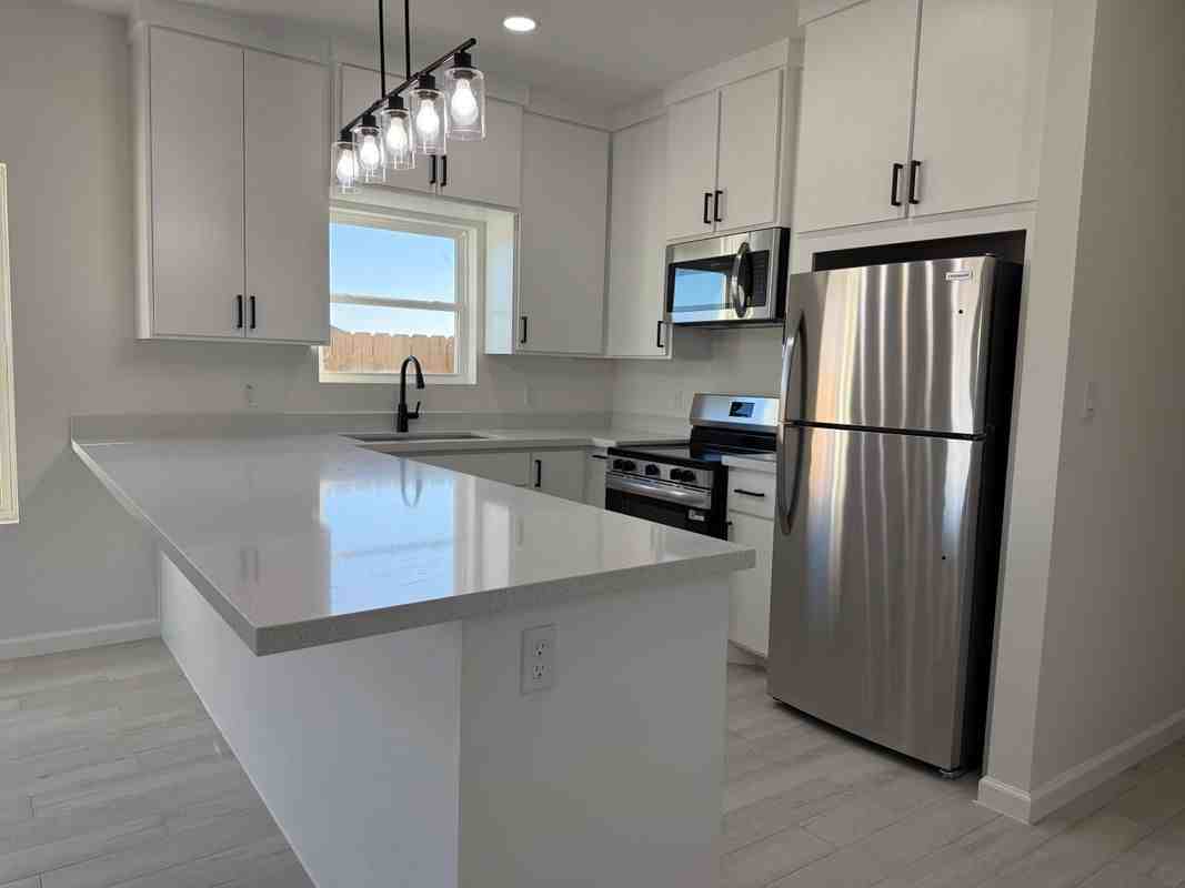1013 Gabriela St ##A - Photo 2 of 3
