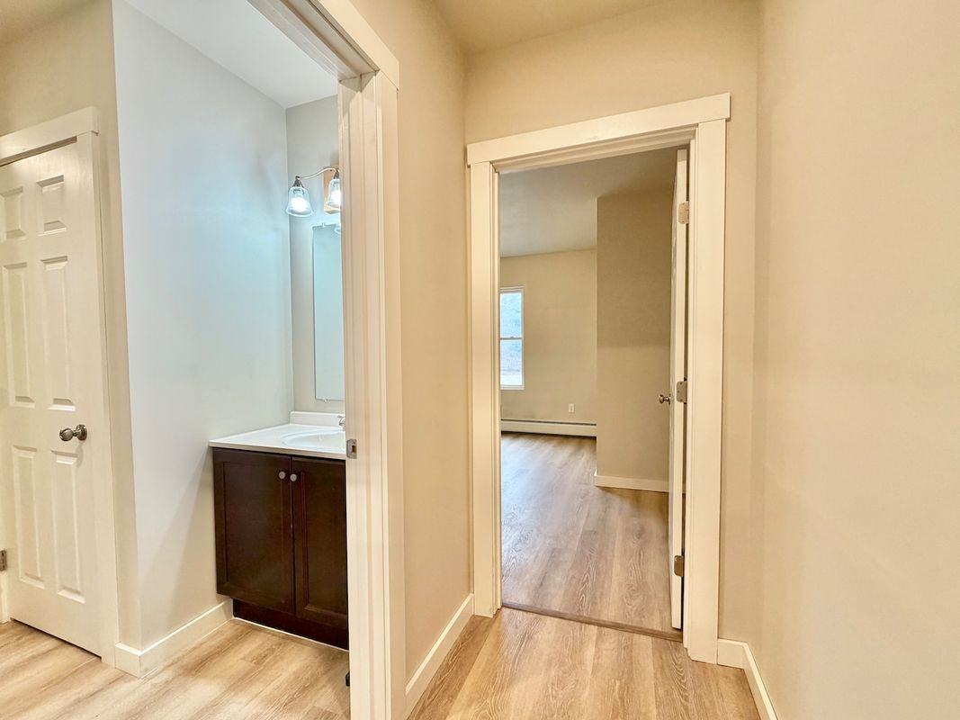 954 Howrigan Rd - Photo 5 of 34