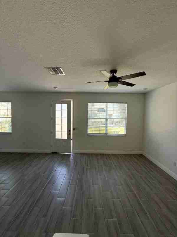 188 Holly Village Dr - Photo 3 of 7