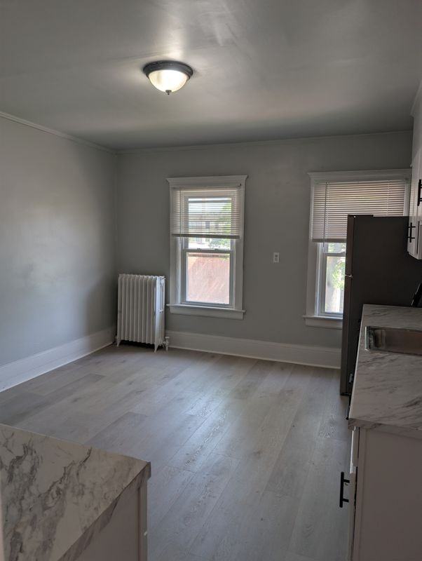 1097 Dewey Ave - Photo 6 of 8