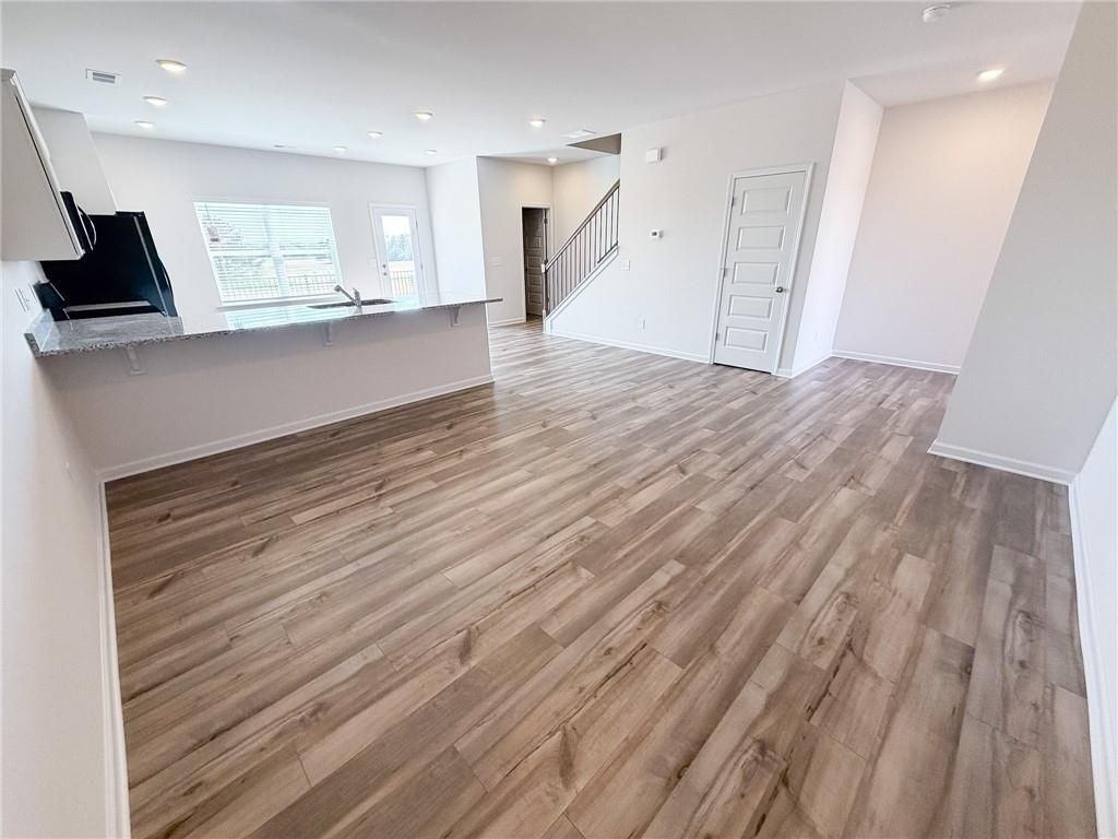 Stiles Ct Sw - Photo 2 of 12