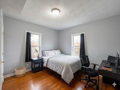 48 Derby St ##1 - Photo 4 of 10