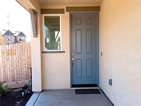 4244 Rutherford Ave - Photo 2 of 22